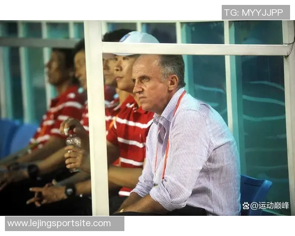 索斯盖特被视为阿莫林接班人但他暂不急于重返教练岗位