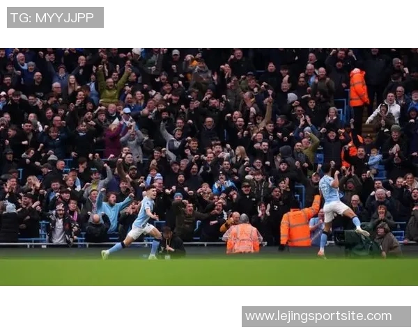 利兹主帅批评曼城战术安排称其虽不违规但违背公平竞争精神